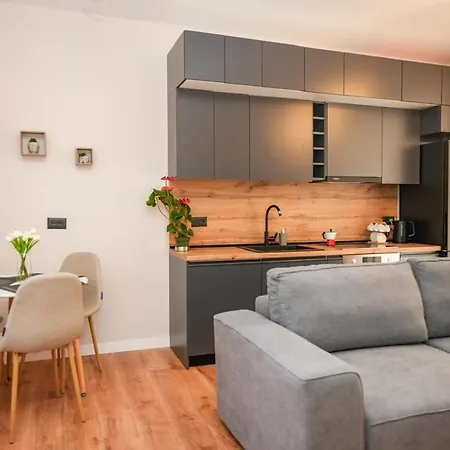 Apartament Bougainvilla *